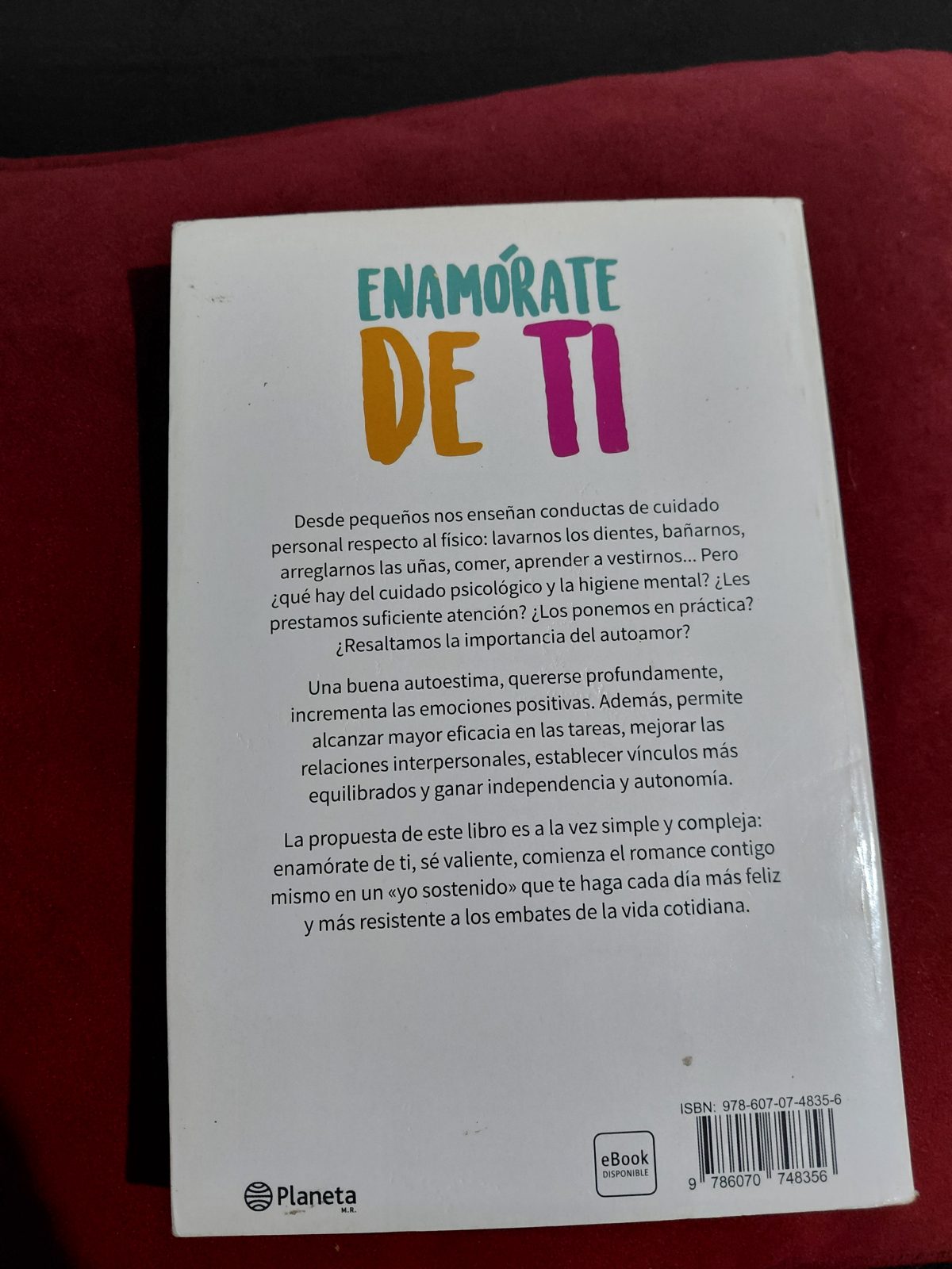Atrás