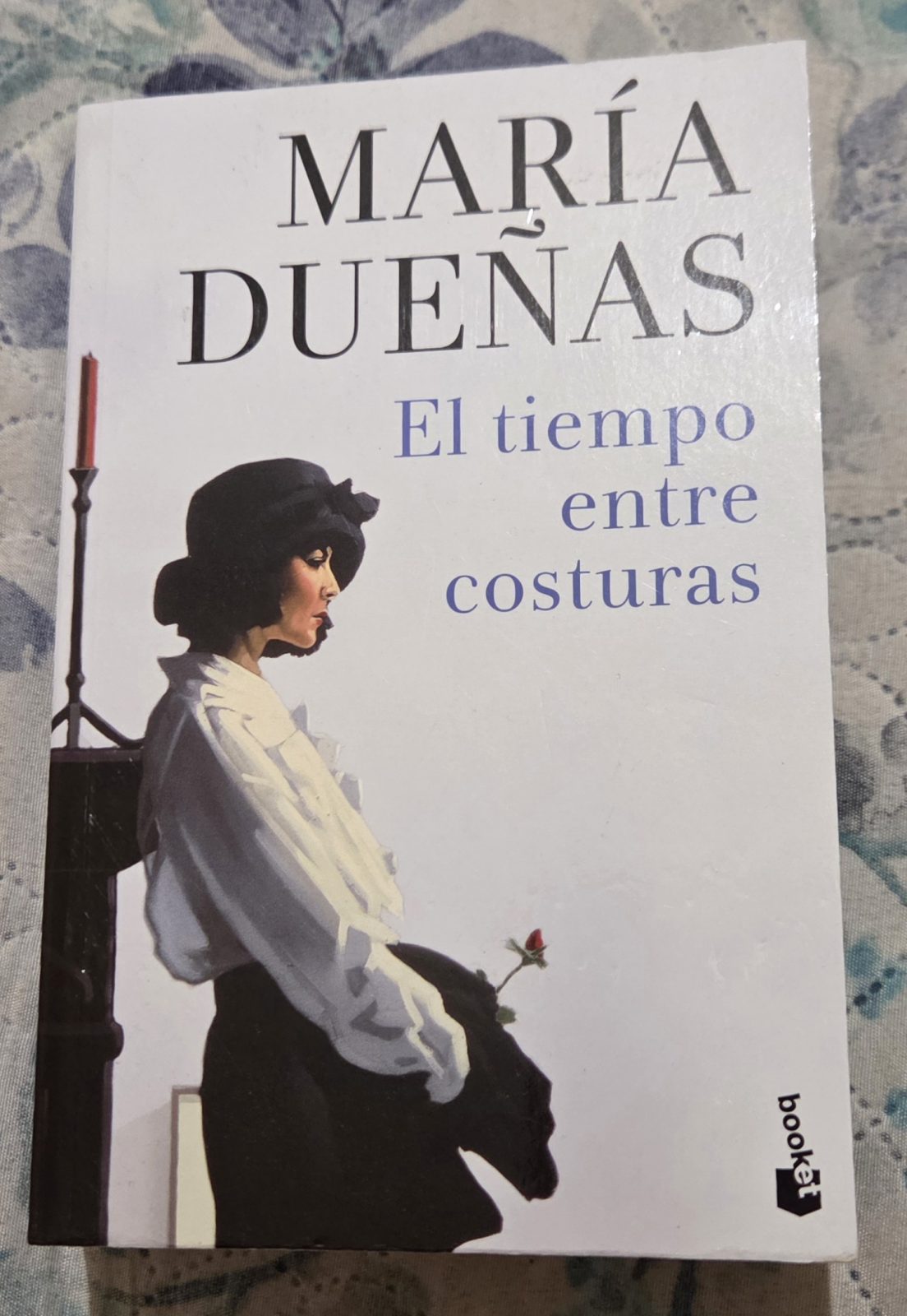 EL TIEMPO ENTRE COSTURAS