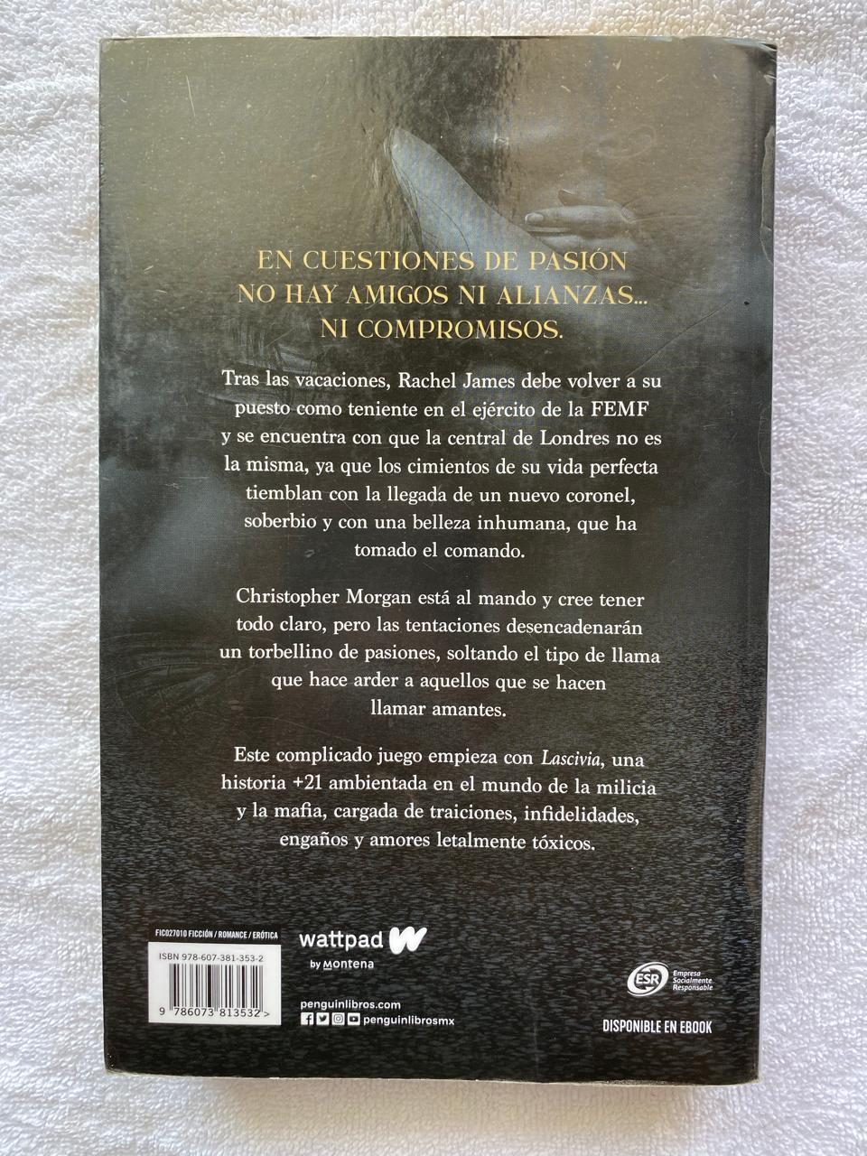 Atrás