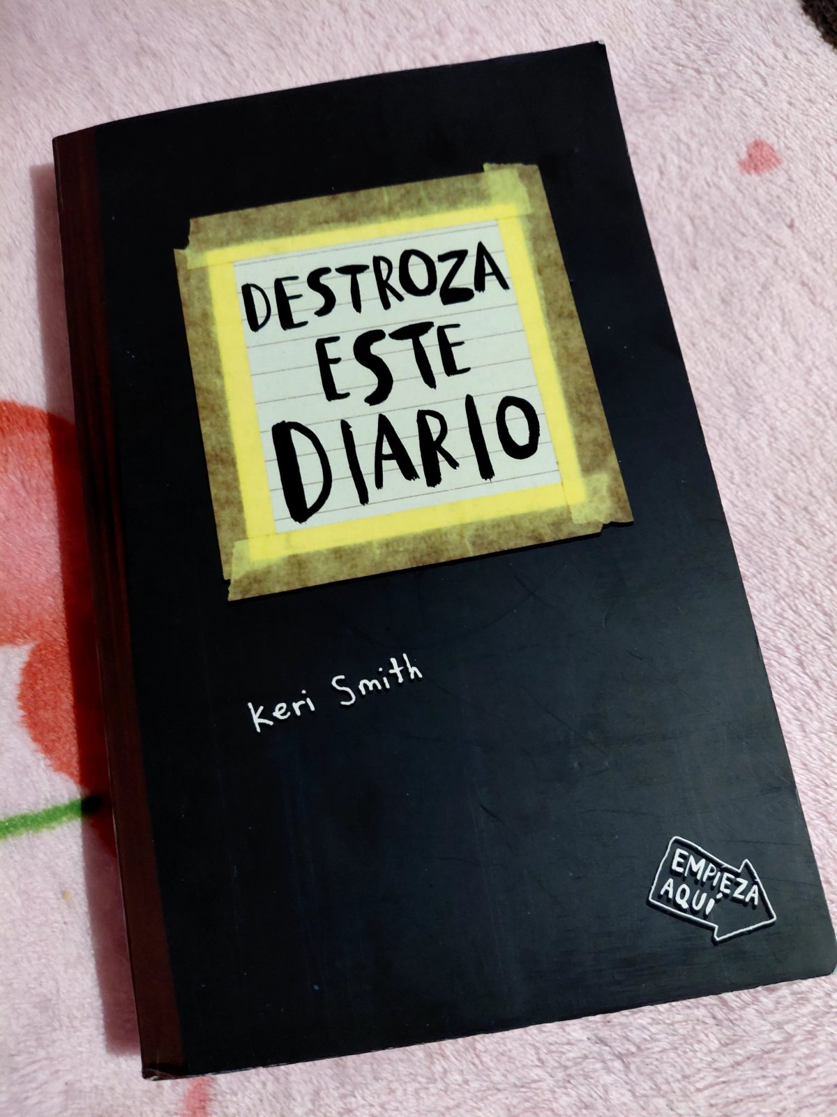 Destroza este Diario. Ahora a Todo Color