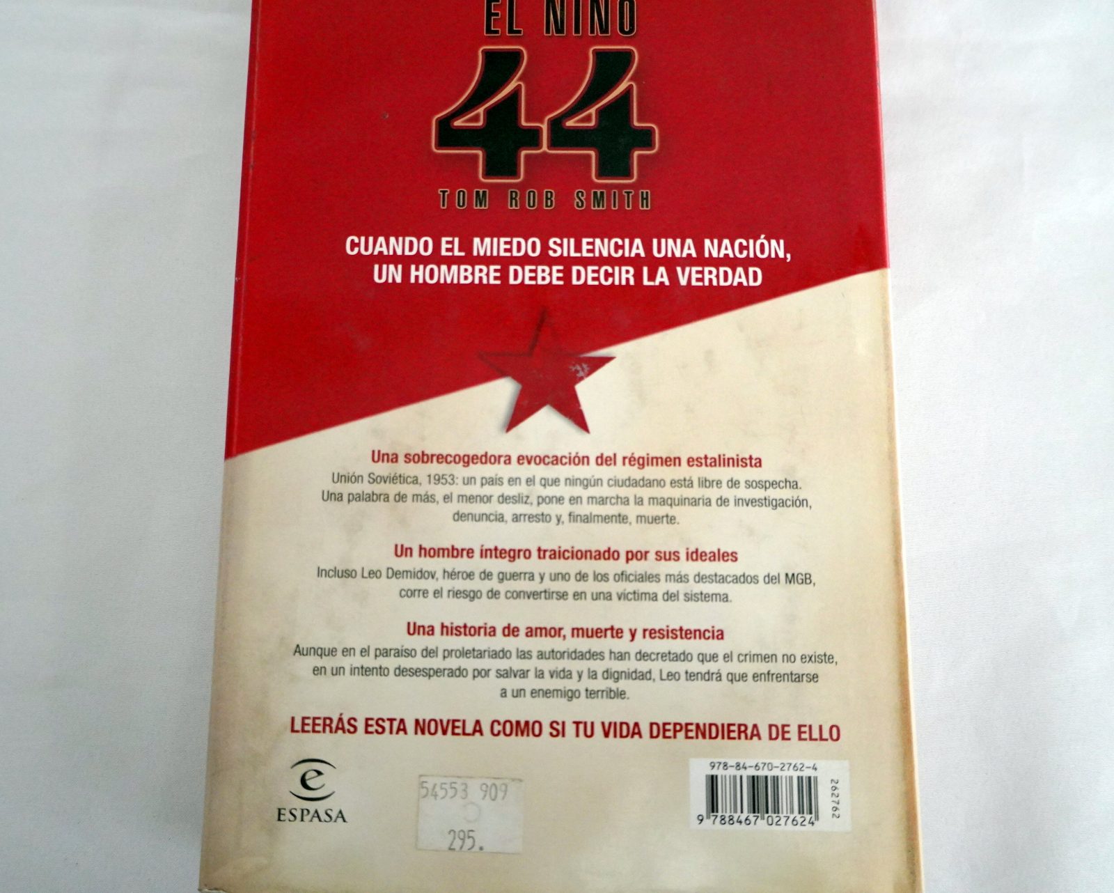 Atrás